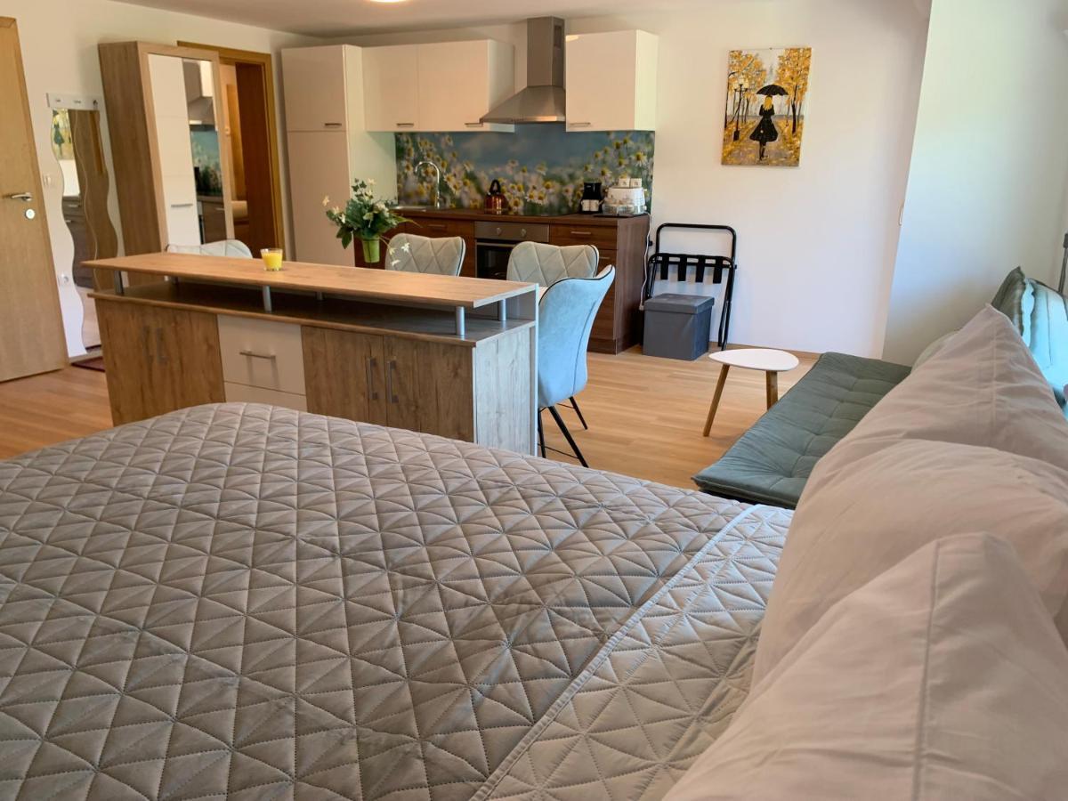 Apartmaji Pr' Nas Laško Екстериор снимка