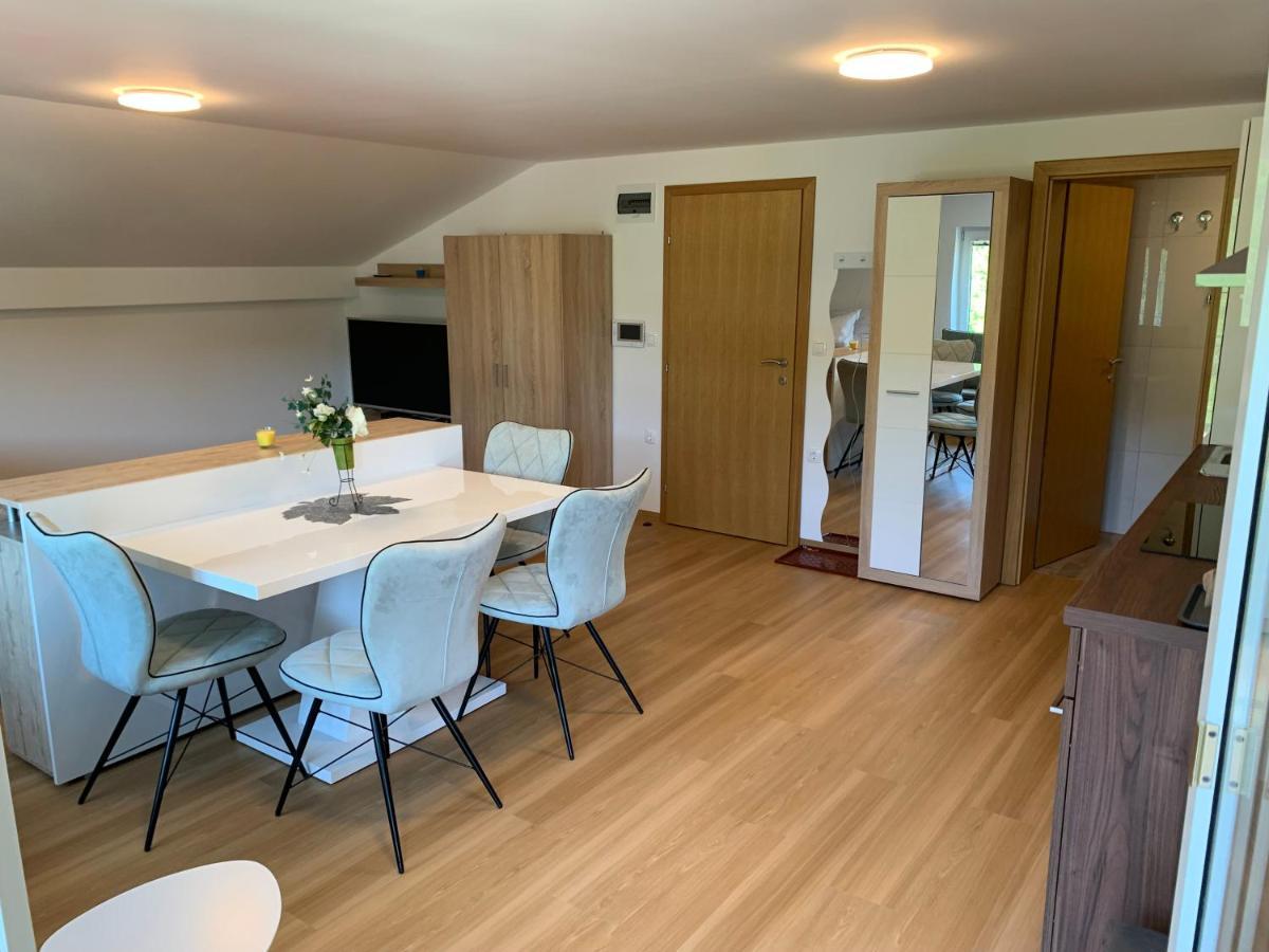 Apartmaji Pr' Nas Laško Екстериор снимка